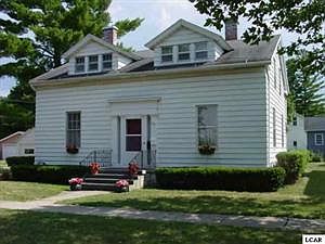 1st image of 104 E Pottawatamie St