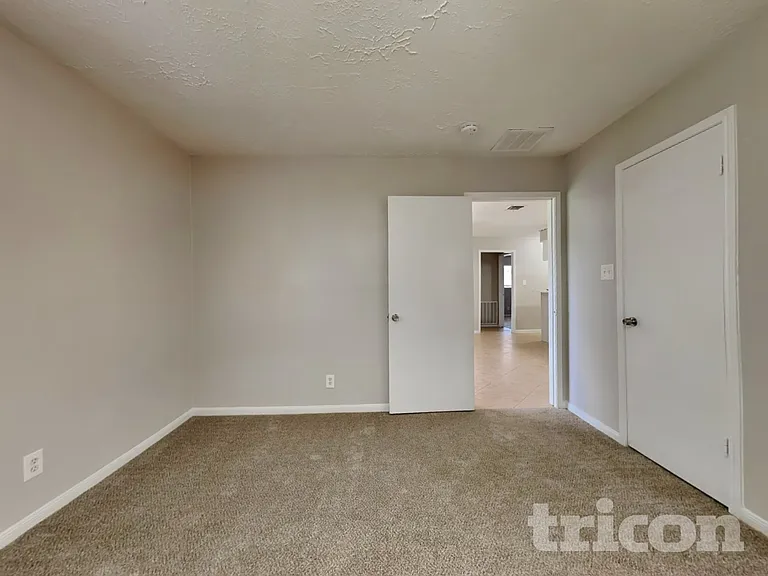 4322 High Point Ln — Photo 9
