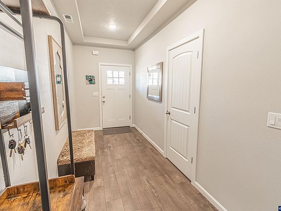 3rd image of 4023 SE Emily Way