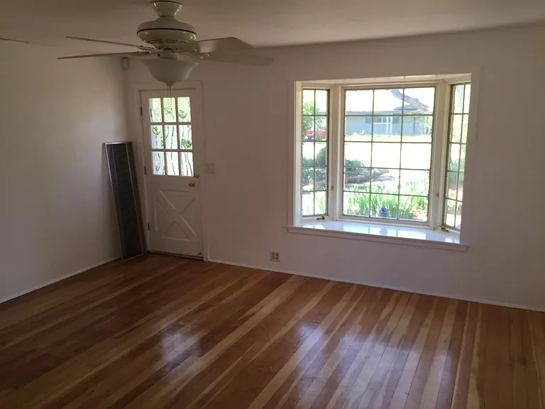 971 Palmetto Ave — Photo 4