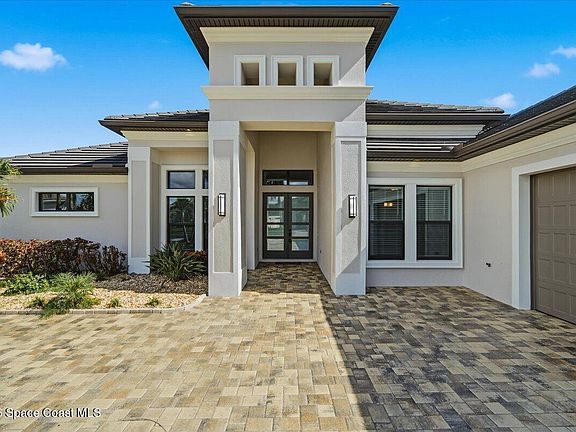 3rd image of 8719 Serrano Cir
