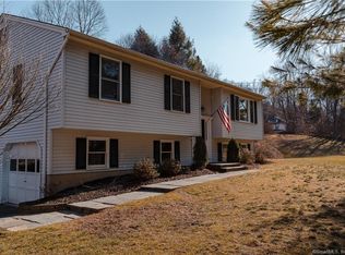 324 Wellsville Ave, New Milford, CT 06776