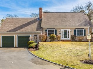 23 Boulder Dr, South Dennis, MA 02660