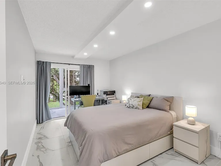 3042 Harwood Dr #3042-D — Photo 20