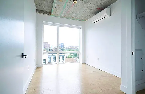Bedroom, photo 2