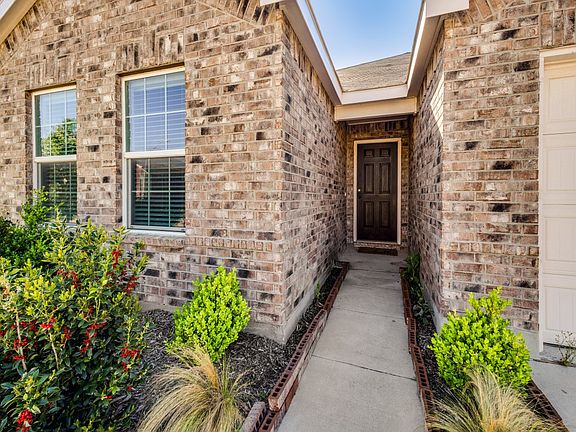 3rd image of 16033 Pemberly Way