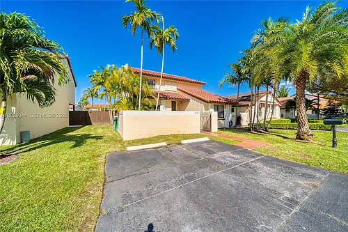 13337 SW 64th Ln Photo 1