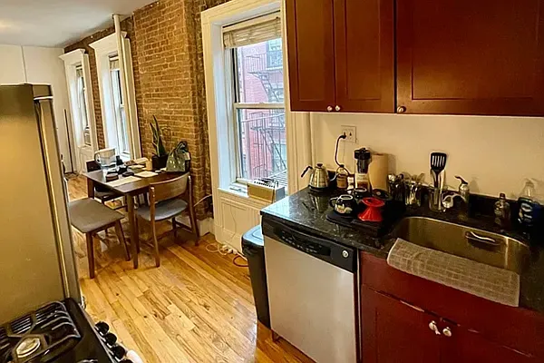 Rented by LJ Sloane Management | media 12