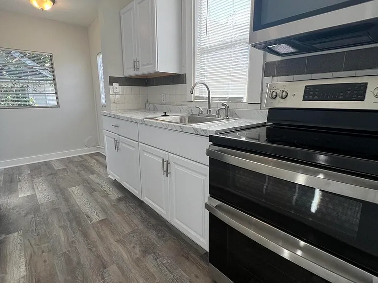209 Taylor Ave #1 — Photo 6
