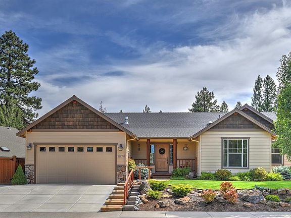 2nd image of 60874 Sawtooth Mountain Ln