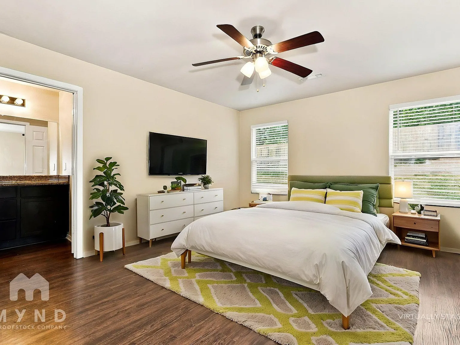5 bed, 3.5 bath, 3650 sqft, $3,225 — Photo 3