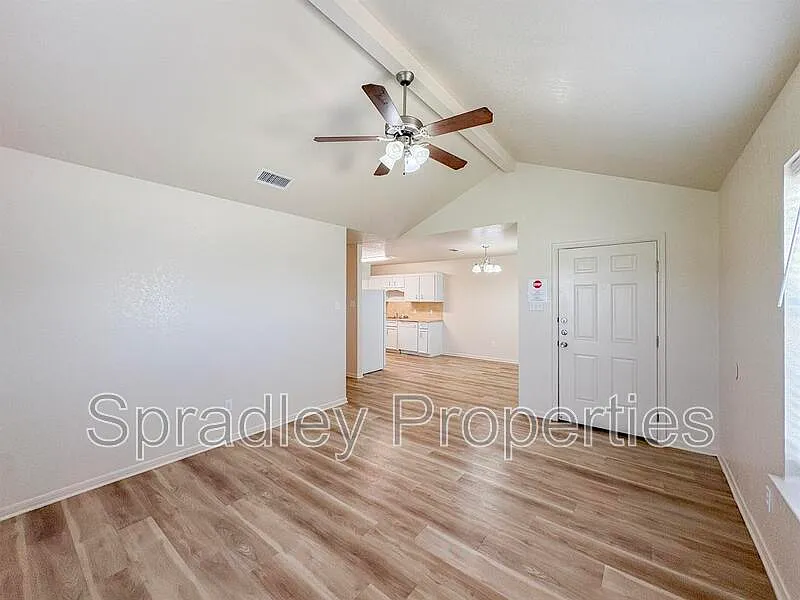 Building Photo - 142 Lacey Lou Ln