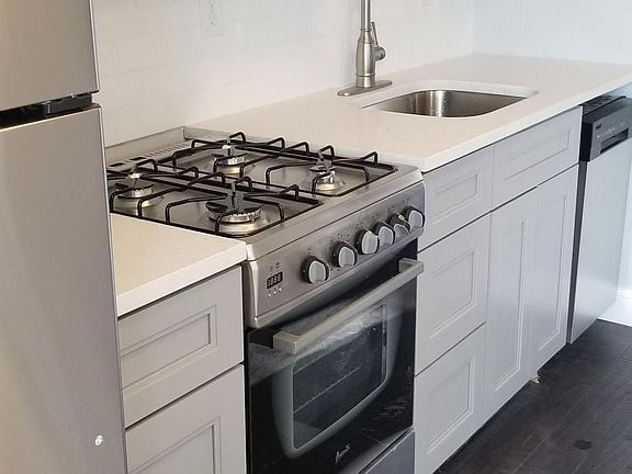4th image of 6002 Germantown Ave Floor 2
