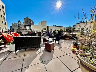 Rented by R New York