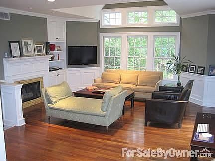 Family Room
						:
						19x19 family room with cathedral ceiling, custom woodwork, and gas fireplace.