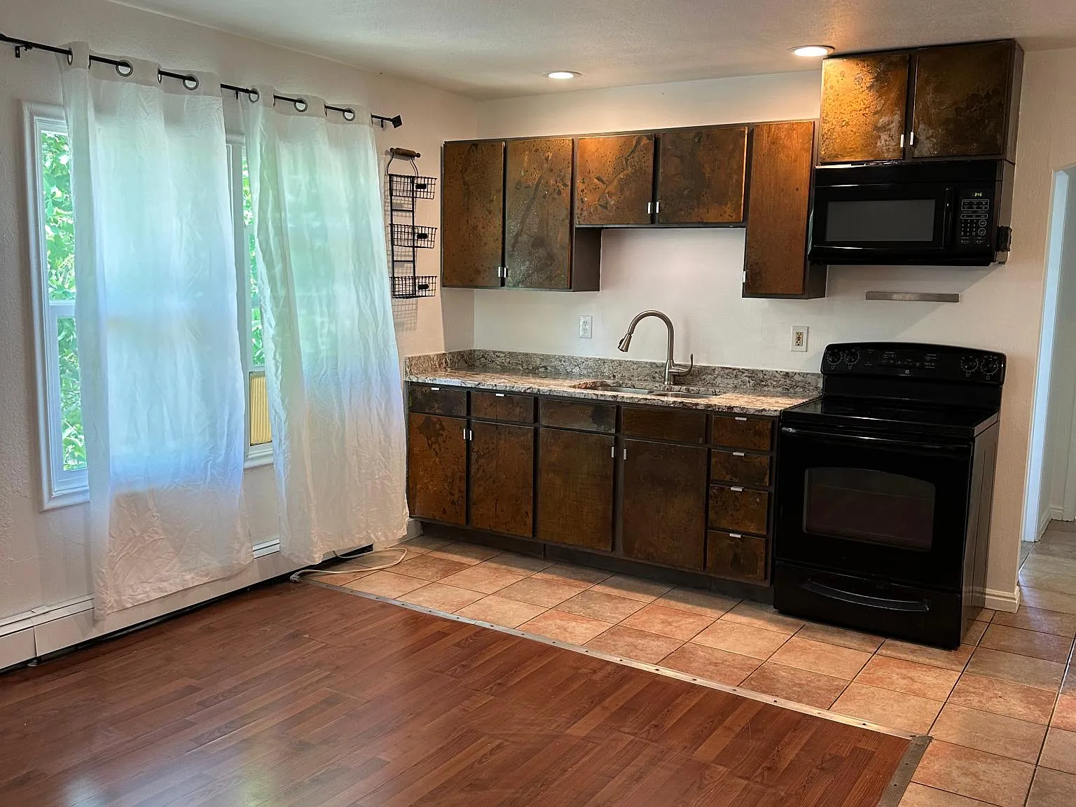 2 bed, 650 sqft, $1,545 — Photo 1