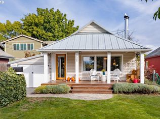 932 Wilson St, Hood River, OR 97031