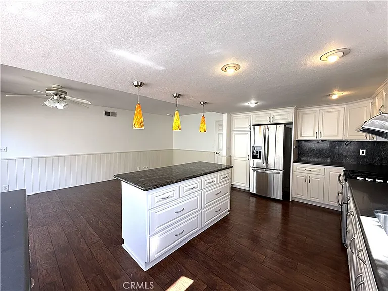 24 Cypress Tree Ln — Photo 12