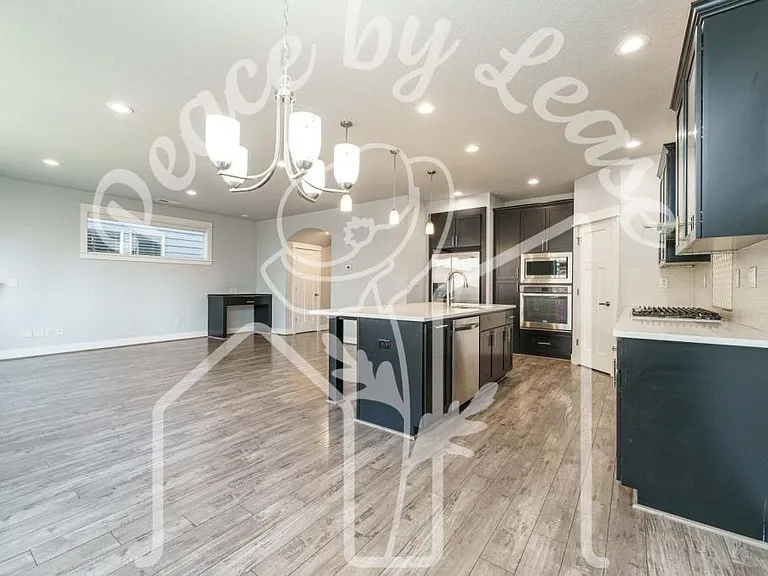 2573 SW McKenna Pl — Photo 6
