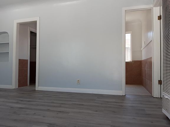 4th image of 721 S McBride Ave