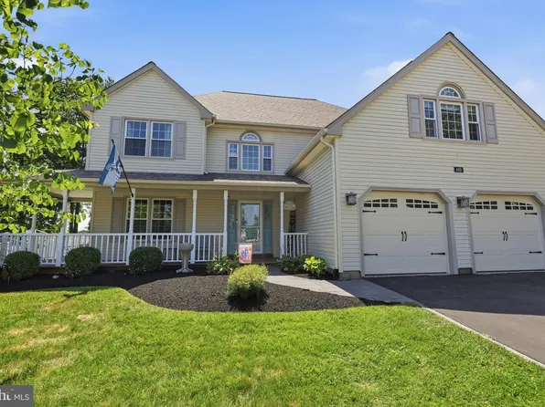 469 Stanford Rd, Fairless Hills, PA 19030
