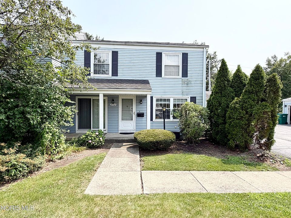 1st image of 3752 Lakepointe Dr