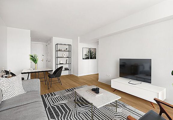 4th image of 200 W 60th St APT 22E