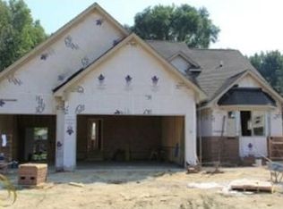 23134 Golf Run Ln, Macomb, MI 48042