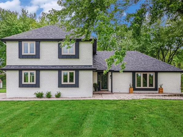 17607 Riverbend Rd, Kearney, MO 64060