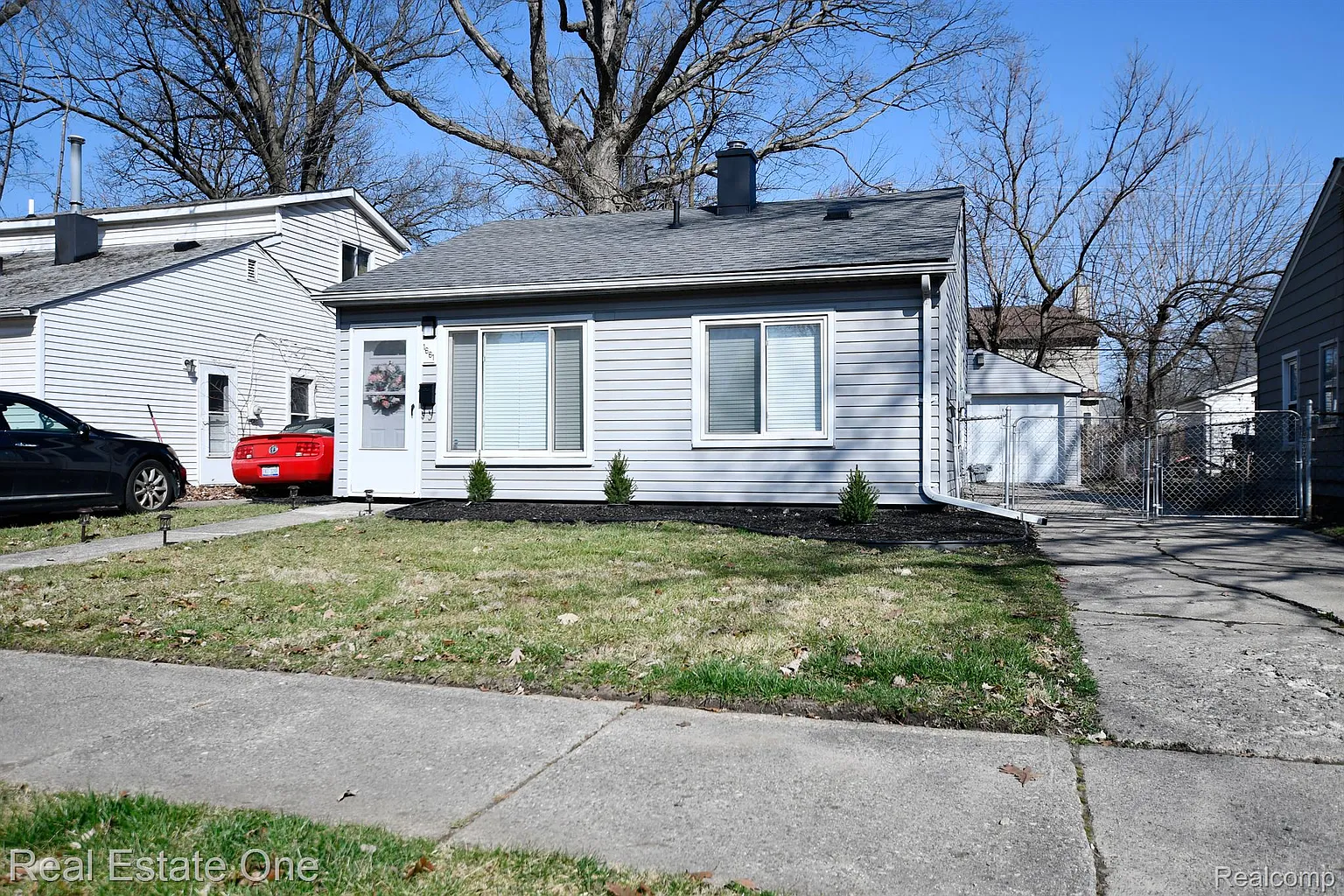 1661 Channing St photo 1