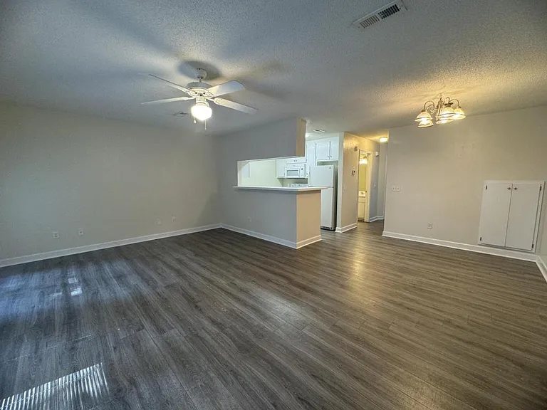 108 Woodmere Dr — Photo 8