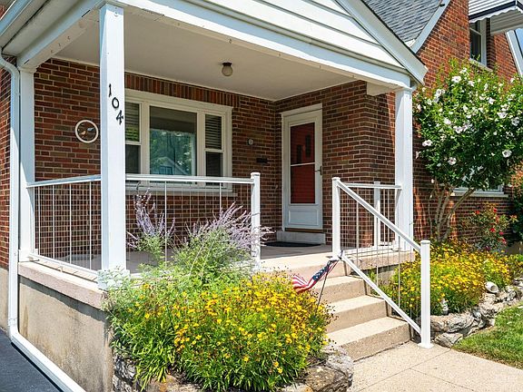 4th image of 104 Bacon St
