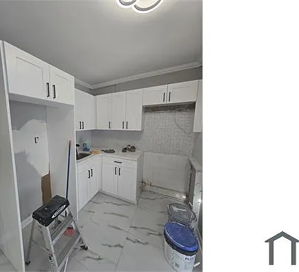 2 bed, $2,100 — Photo 2