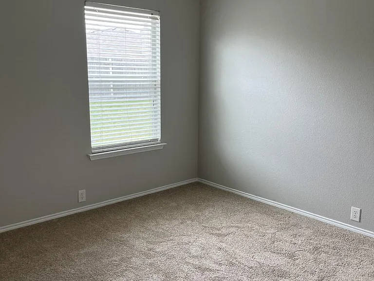 3004 Elderberry Dr — Photo 17