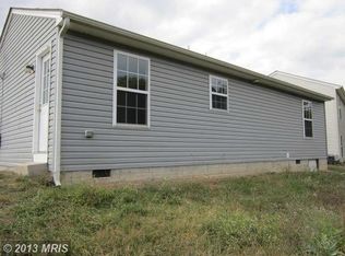 93 Eisenhower Cir, Inwood, WV 25428