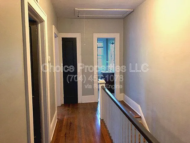 1617 Fountain View St — Photo 7