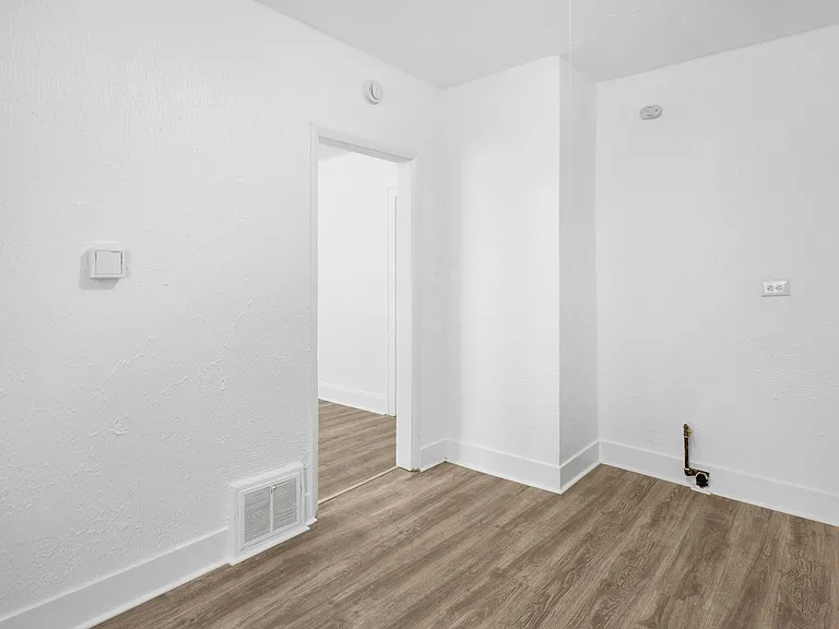 13500 3rd Ave #A — Photo 5
