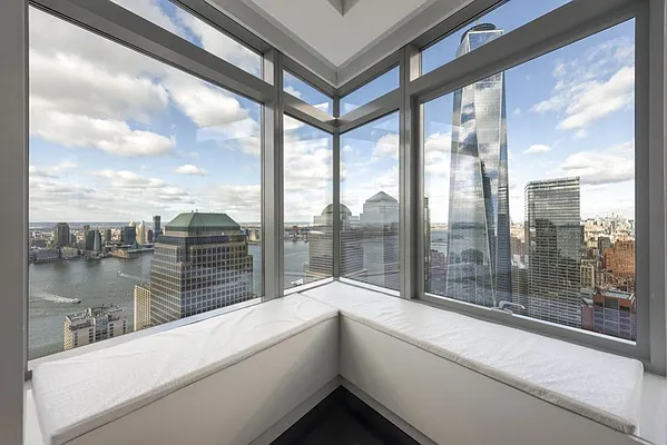 Sold by Compass | media 1