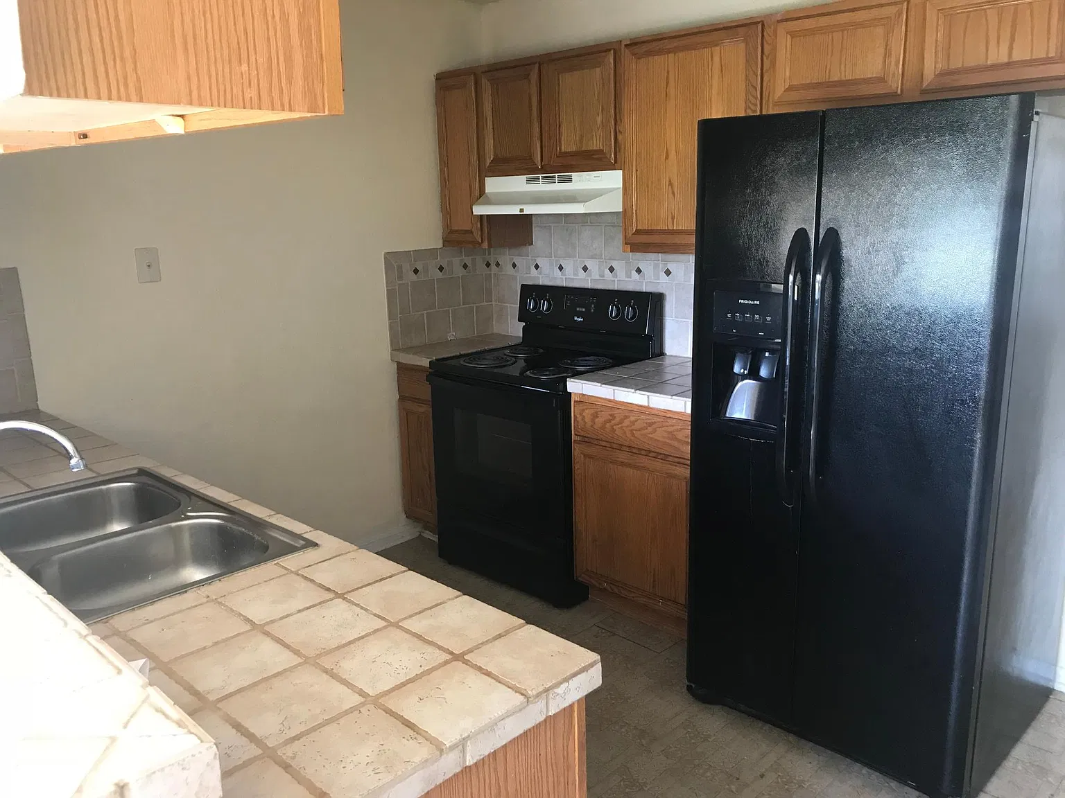 4 bed, 1500 sqft, $2,200 — Photo 4