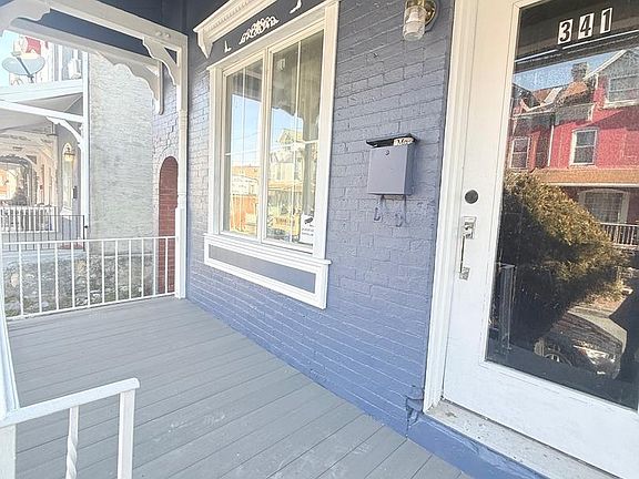 3rd image of 341 Pear St