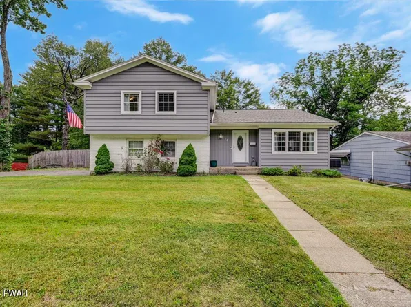 18 Elizabeth Ave, Honesdale, PA 18431
