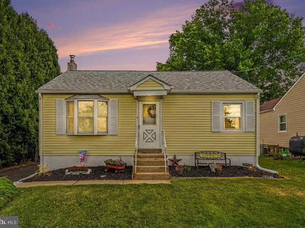 234 Oakdale Ave, Horsham, PA 19044