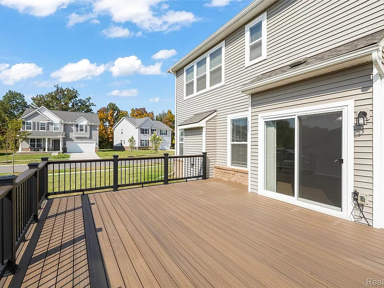 3449 Haverford Dr — Photo 34