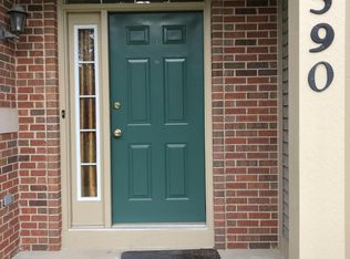 590 N Hidden Prairie Ct, Palatine, IL 60067