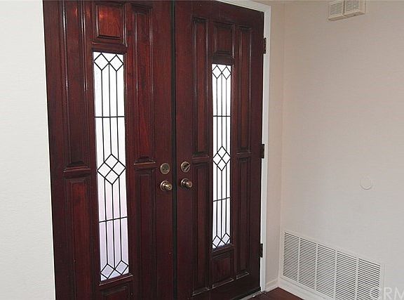 3rd image of 311 S Vista Del Canon