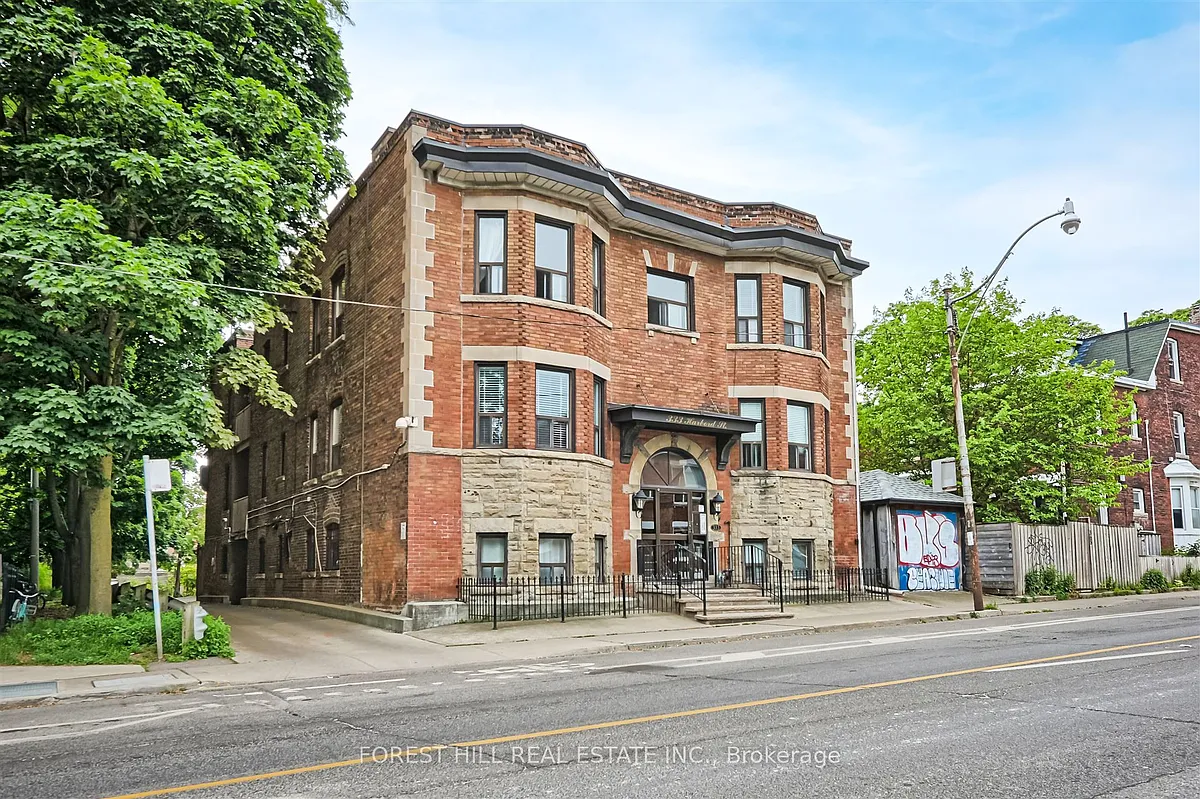 Building Photo - 333 Harbord St #103