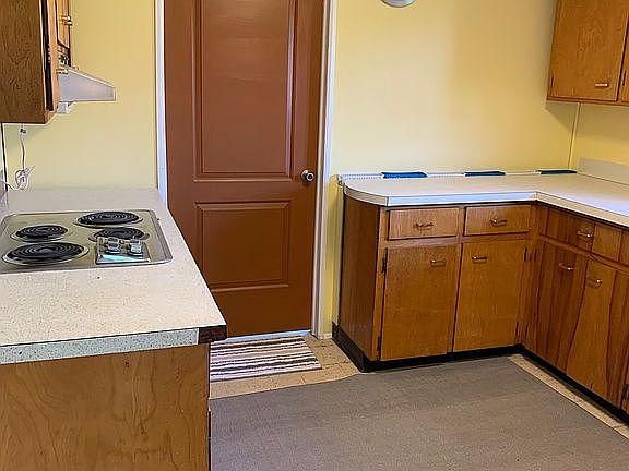 apt 3 kitchen