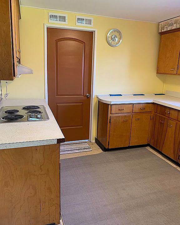 apt 3 kitchen