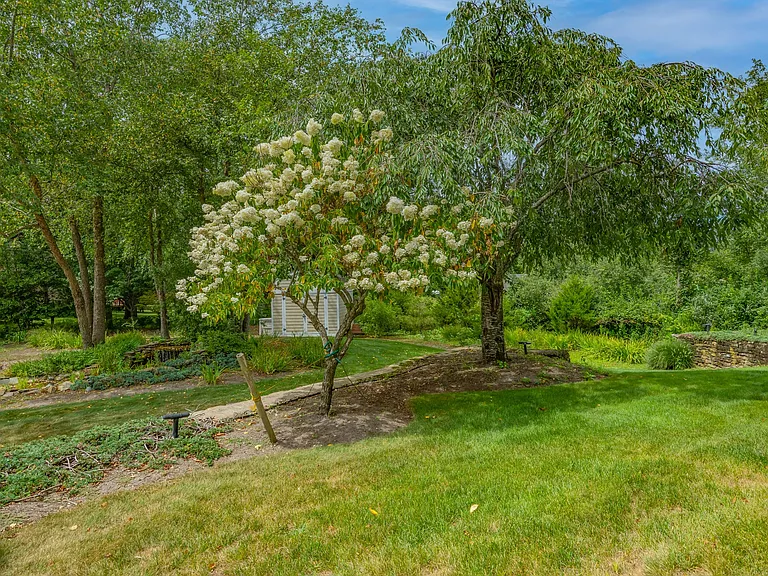27B W Tiana Rd — Photo 8