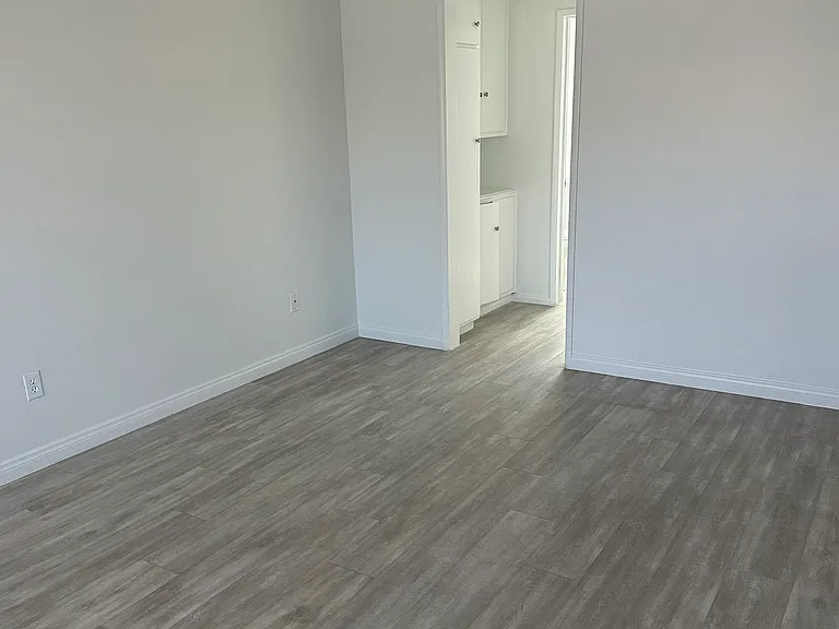 9154 Stewart and Gray Rd — Photo 10